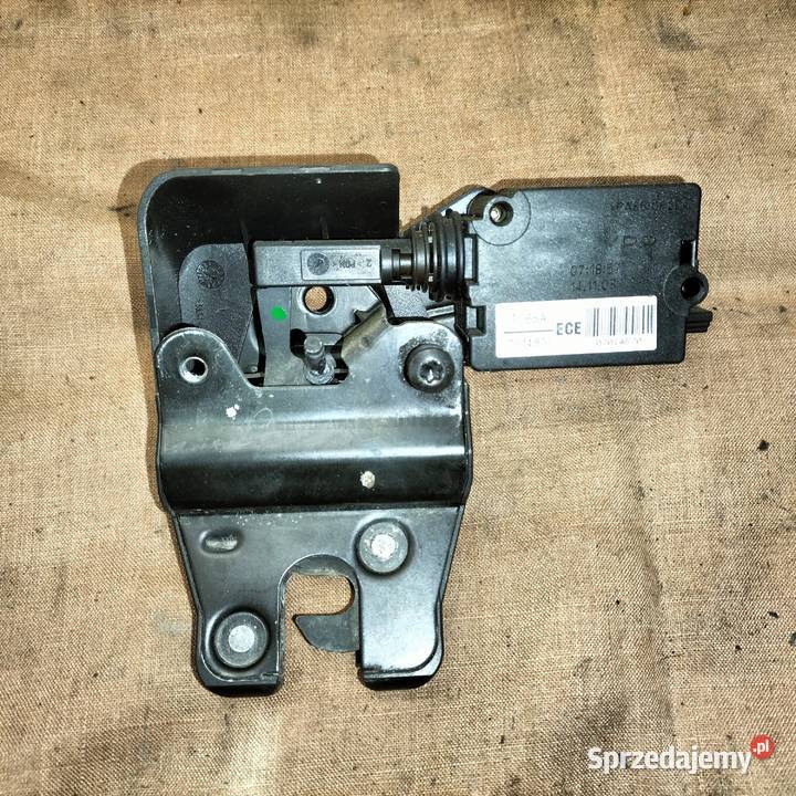 Zamek klapy tylnej BMW E60 E61 E65 E66 X6 E71 Poręba