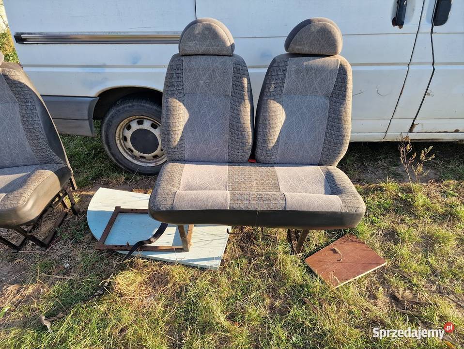 tylne fotele do vw t4 dolnośląskie Chwałowice