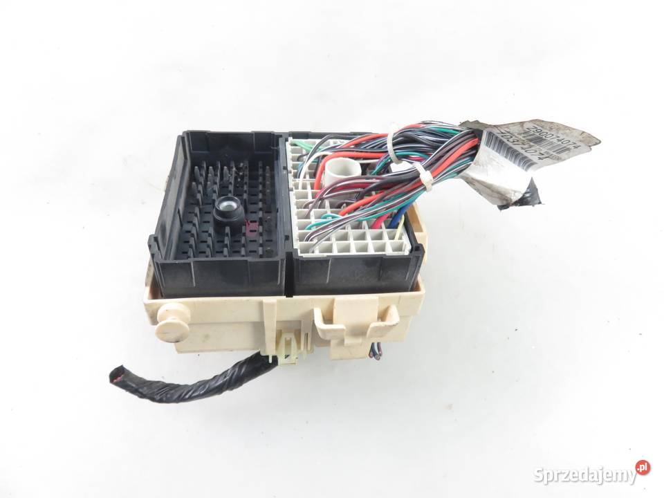 BSI HUMMER HUMMER H2 60 AWD 15190658 osobowe Skrzynki bezpieczników