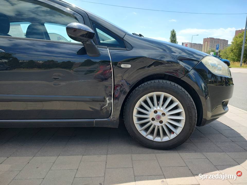 Sprzedam uszkodzony Fiat Linea 2011r 13 multi 1300cm3 Linea łódzkie Łódź