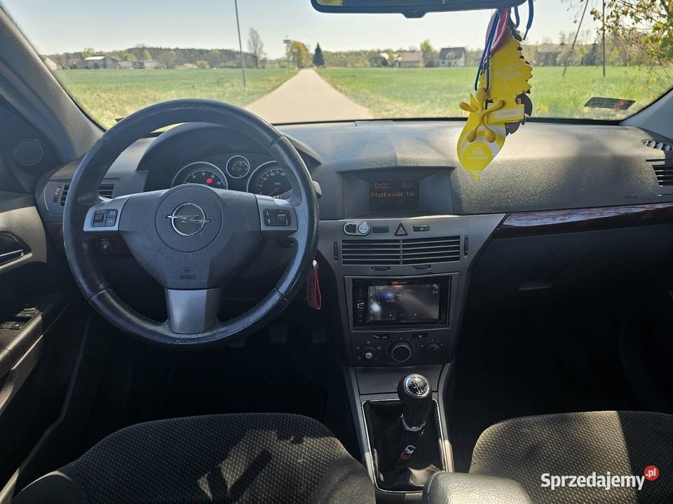 Opel Astra 14 niski przebieg łódzkie Chotynin