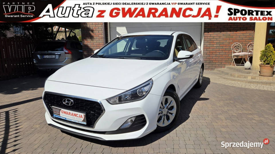 Hyundai i30 14 16 V 100 CLASIC PLUS Salon manualna sprzedam