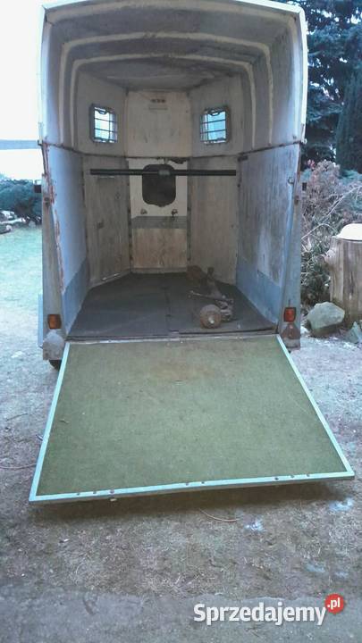 przyczepka do przewozu koni brenderup 2 osie Do przewozu koni Lubiatów sprzedam