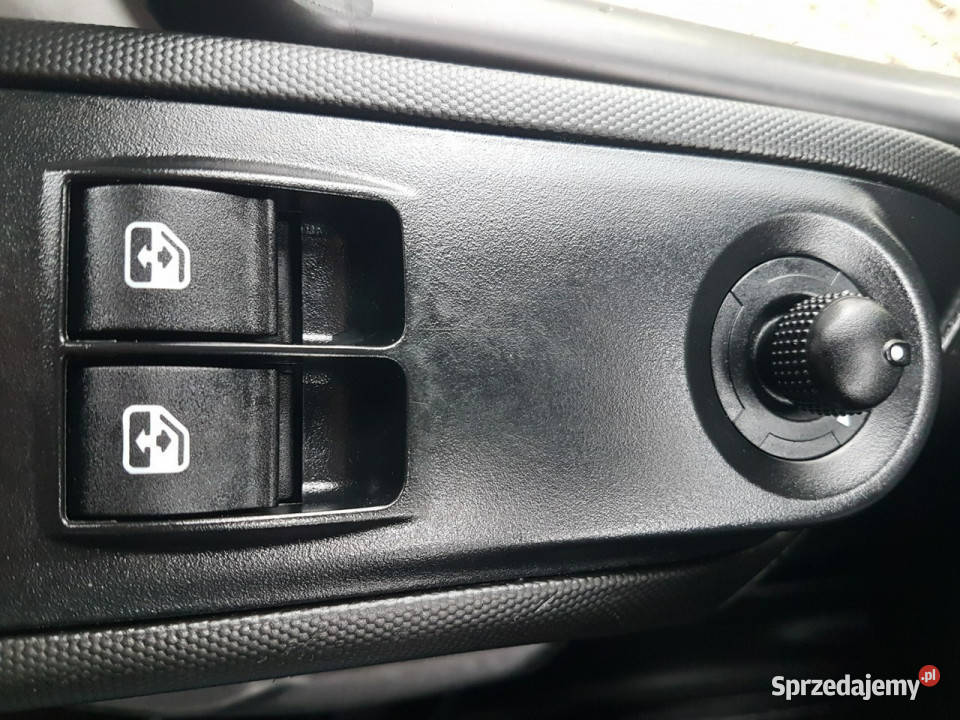 Iveco Daily KONTENER NISKOPODŁOGOWY 443x223x242 serwisowany w ASO Poręba sprzedam