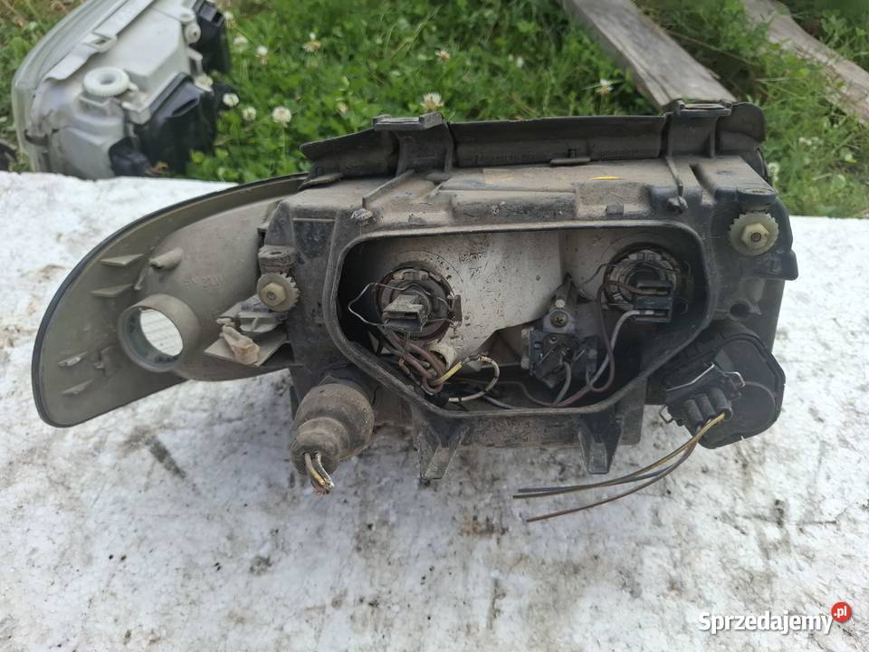 Lampa Lewa Przednia Audi A4 B5 Wisznice