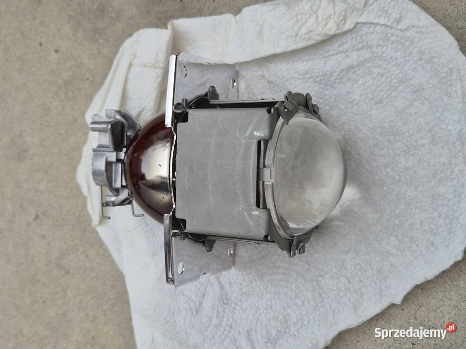 Odbłyśnik potrójnego reflektora Audi 100 C4 osobowe