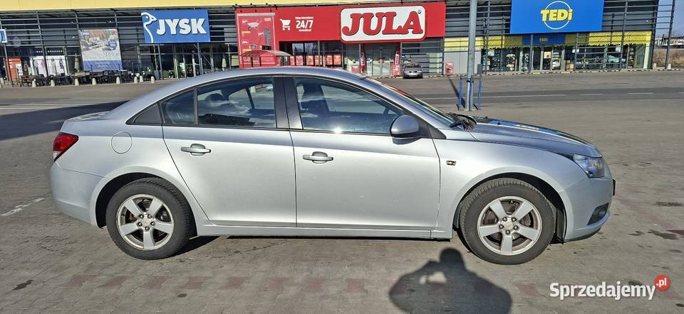 Chevrolet Cruze 16 benzyna nieuszkodzony