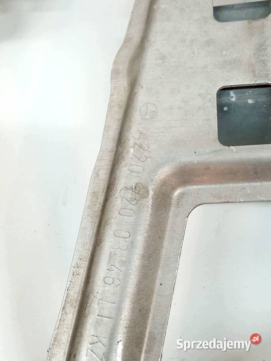 MECHANIZM SZYBY LEWY PRZÓD A2207200346 Rok produkcji 2001 świętokrzyskie