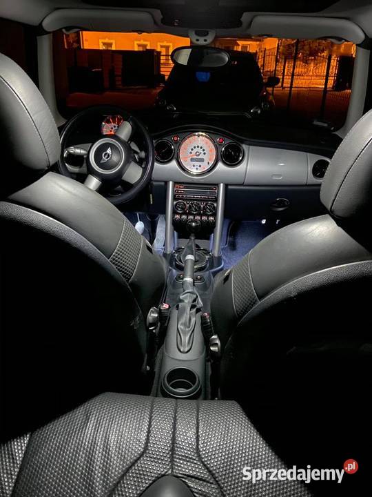 Mini cooper R52 2004 16 benzyna szklany dach Rok produkcji 2004 Luboń