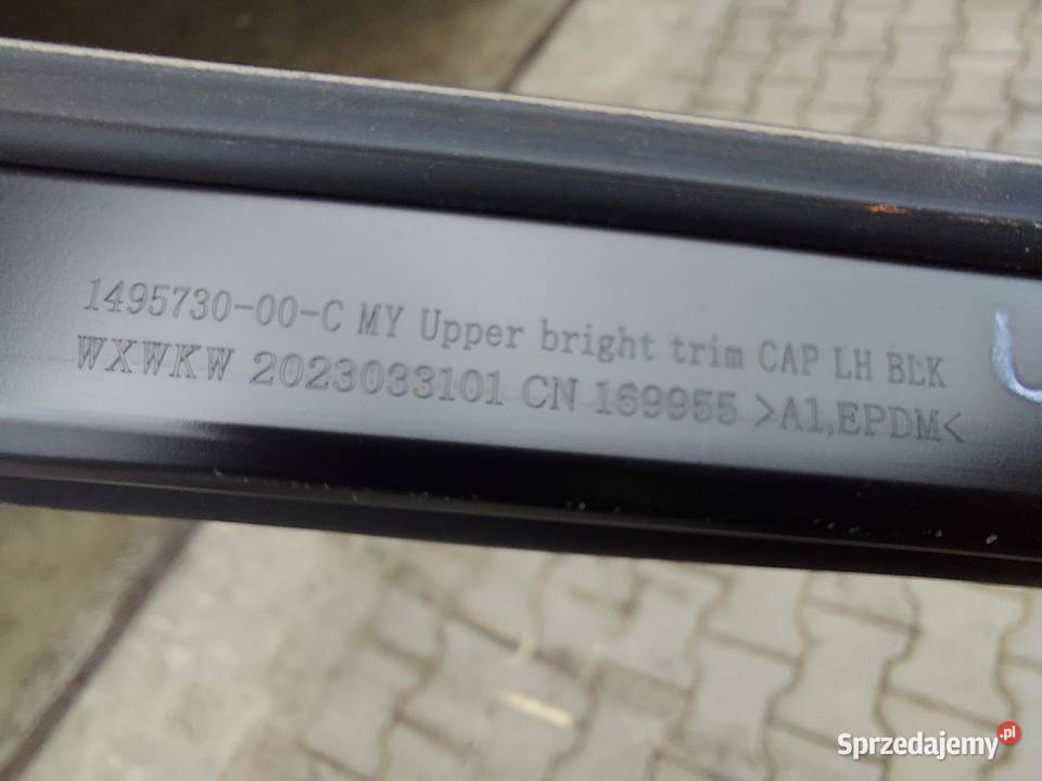 TESLA MODEL Y 2023r Listwa dachowa lewa dolnośląskie