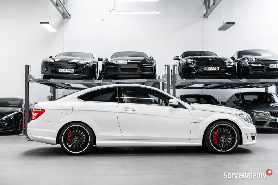 Mercedes C 63 AMG Coupe Performance 487 Japonia Rok produkcji 2011 małopolskie Węgrzce