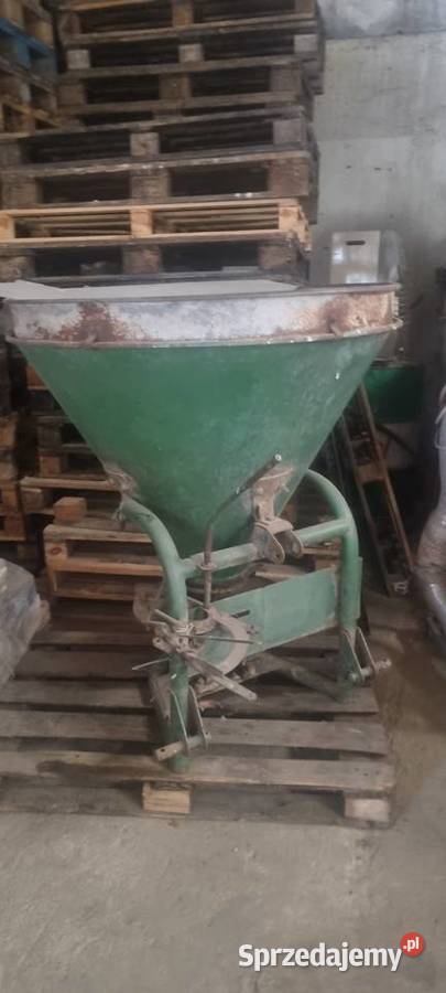 Rozsiewacz do nawozów Nawozy i ŚOR Boglewice sprzedam