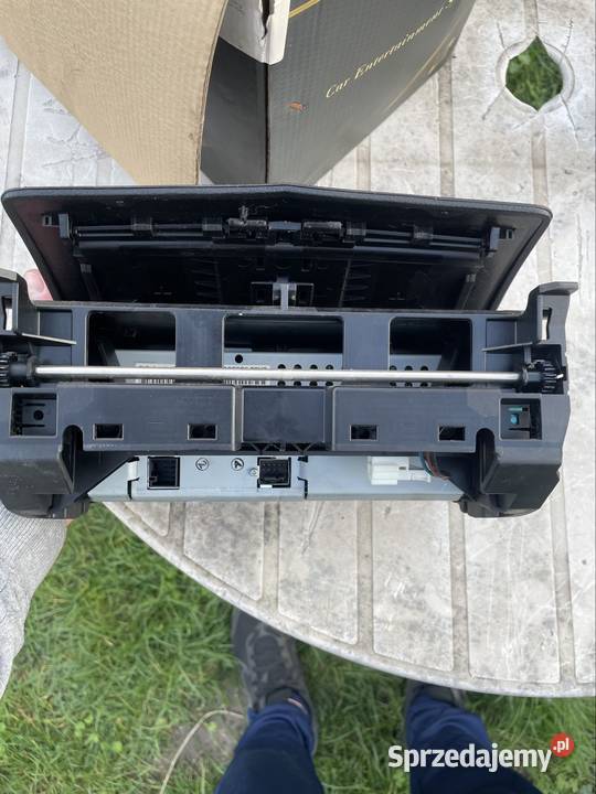 Wyswietlacz ekran mercedes w204 Pozostałe Małomice