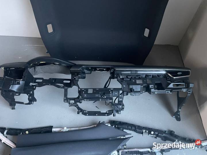 Części Toyota Corolla e21 20192023 konsola podkarpackie Mielec