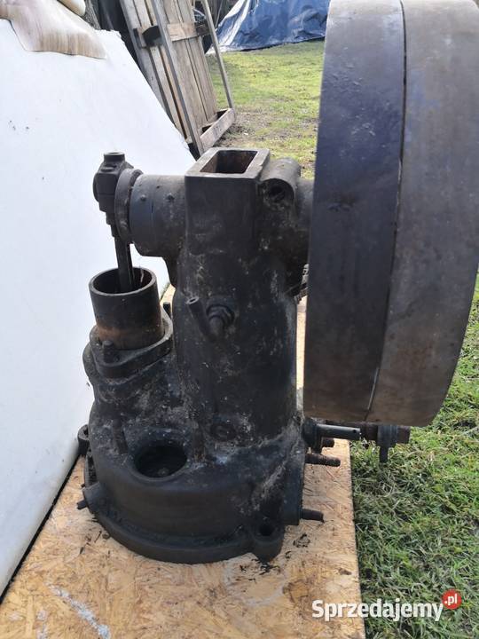 Stara Pompa Wodna Zabytek Antyk podkarpackie Jodłowa