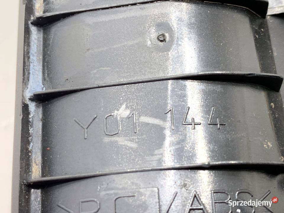 KRATKA NAWIEWU PRZÓD VOLVO V50 Kombi 0312