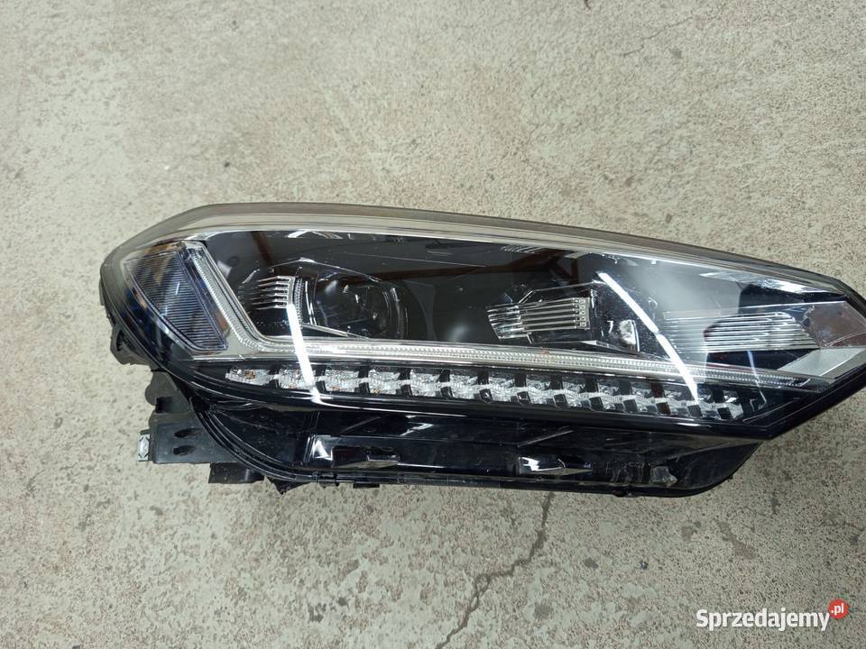 Reflektor prawy Touran 15 roku orginalny Rzeszów sprzedam