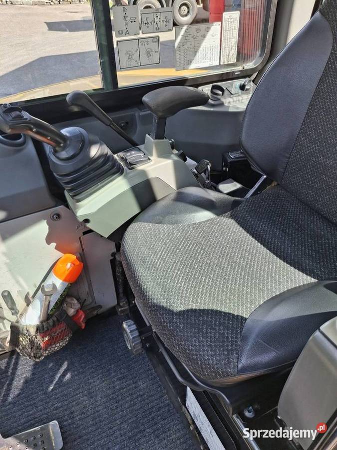 Minikoparka caterpillar 3055E2 cr Myślenice