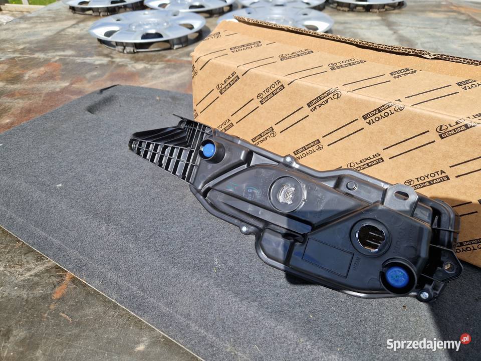 Toyota Yaris Cross Halogen DRL NOWY ORYGINAŁ osobowe