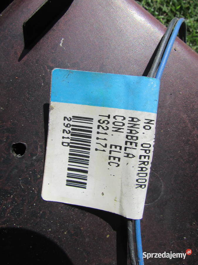 BLENDA KLAPY BAGAŻNIKA MEGANE opolskie