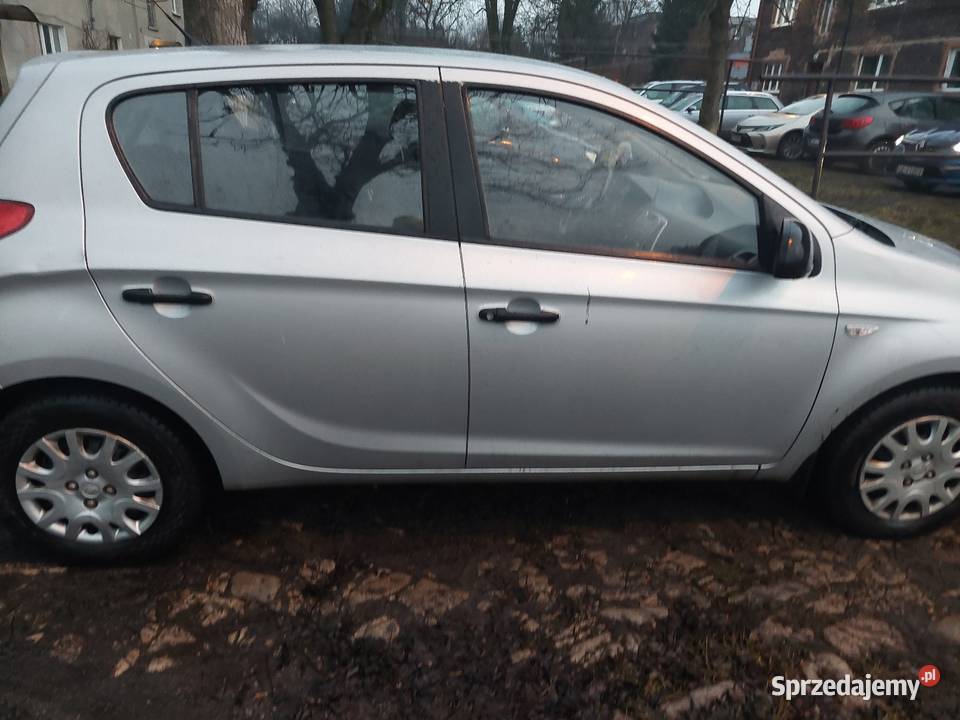Hyundai i20 2009r 176przebiegu5 drzwi Dąbrowa Górnicza sprzedam