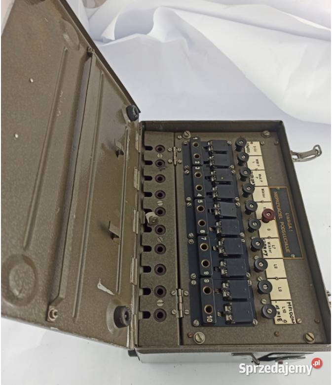 Polowa łącznica telefoniczna K10 wojskowa Skierniewice sprzedam