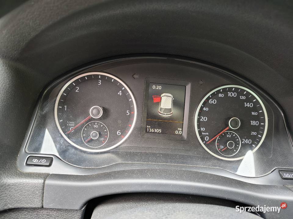 Volkswagen Tiguan 20 Niski przebieg diesel Piłka sprzedam