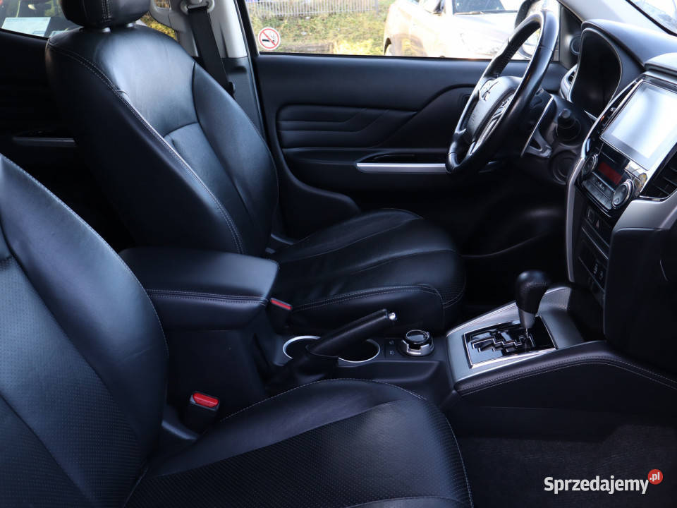 Mitsubishi L200 22 DID przyciemniane szyby Bielany Wrocławskie