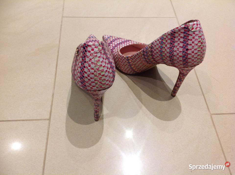Buty Na Szpilce Skórzane Victoriagotti 39 j nowe skóra Nowa Sól