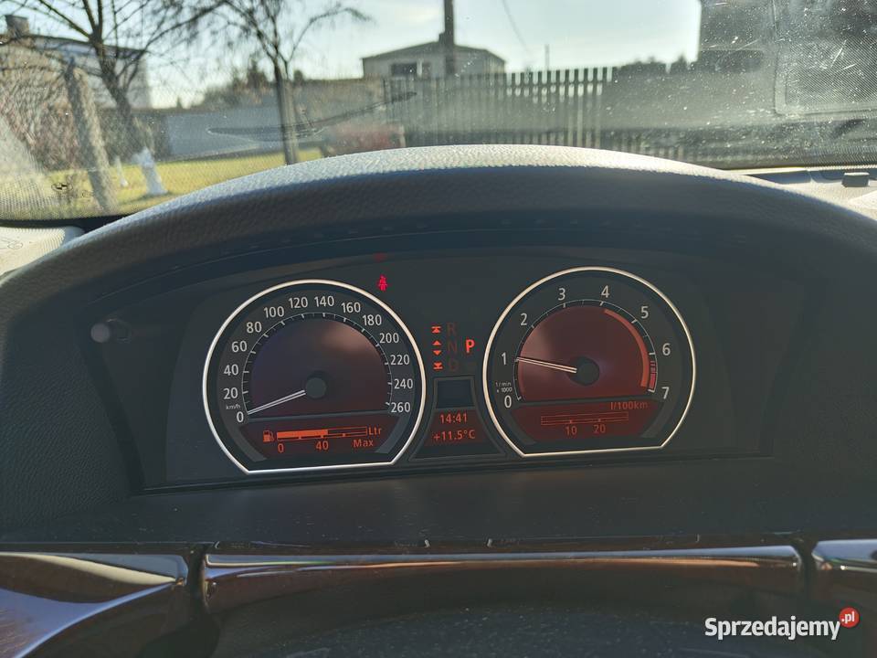 2001 BMW e65 745i Piece