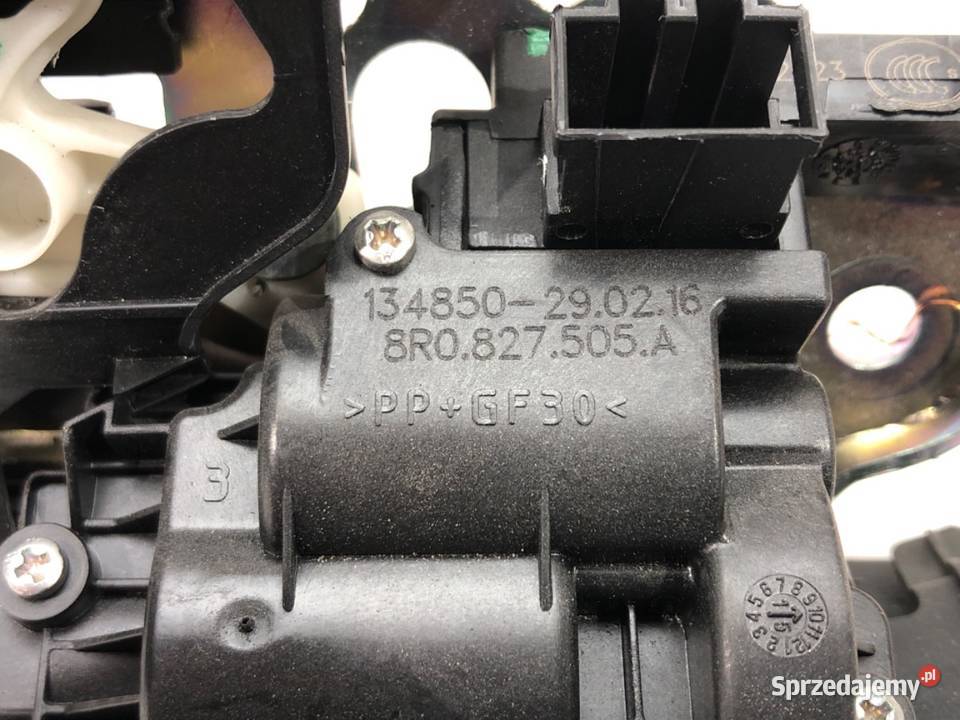 ZAMEK KLAPY TYŁ AUDI A6 C7 Kombi 8R0827505A 1118