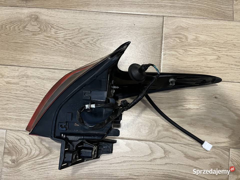Lexus NX 2021 lampy tył zderzakbłotnik Wrocław