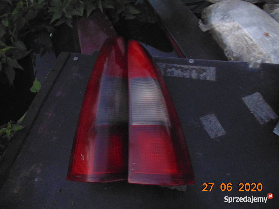 Lampa tylna dolna prawa lewa Volvo V70 I 850 Kraków