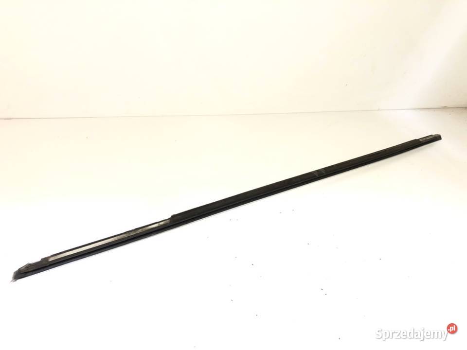 LISTWA ZGARNIAJĄCA PRZÓD PRAWY BMW F01