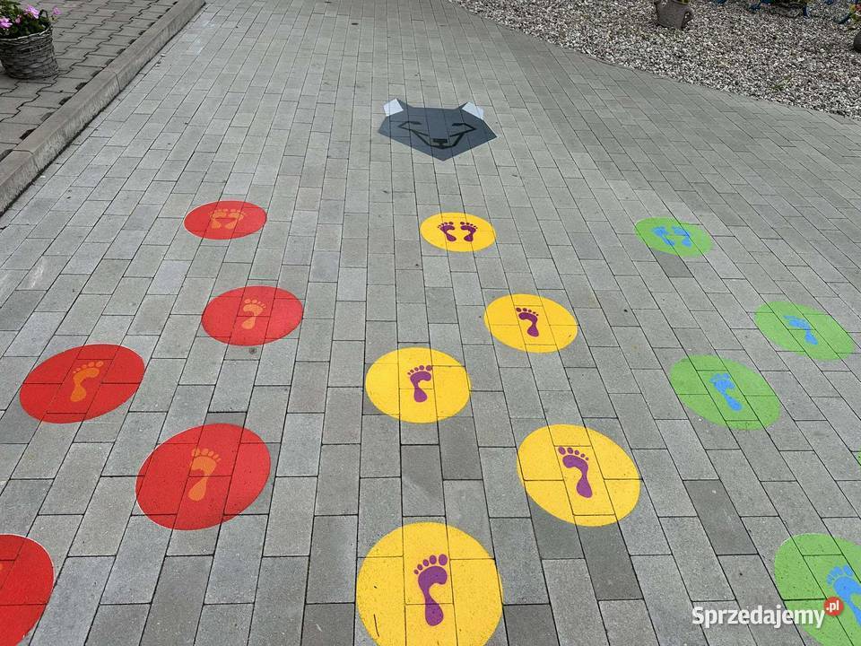 Wilk patrzy 01 gry podwórkowe Strefy Gier Poznań