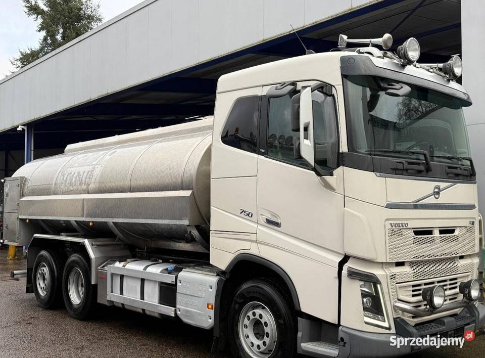 Volvo FH 16750 EUR 6 cysterna do Mleka jedno łóżko mazowieckie Warszawa