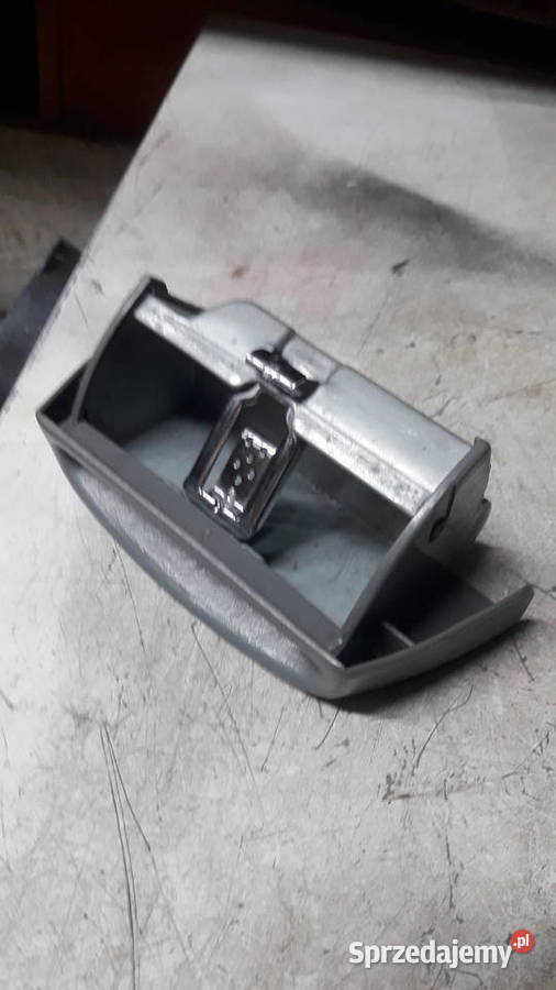 Mercedes W201 popielniczka tył pomorskie