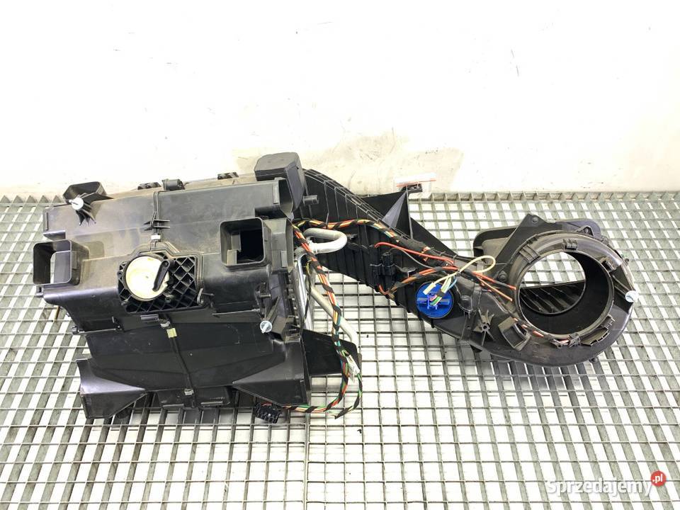 NAGRZEWNICA VW CRAFTER 30 50 Hatchback 0616 Nagrzewnice
