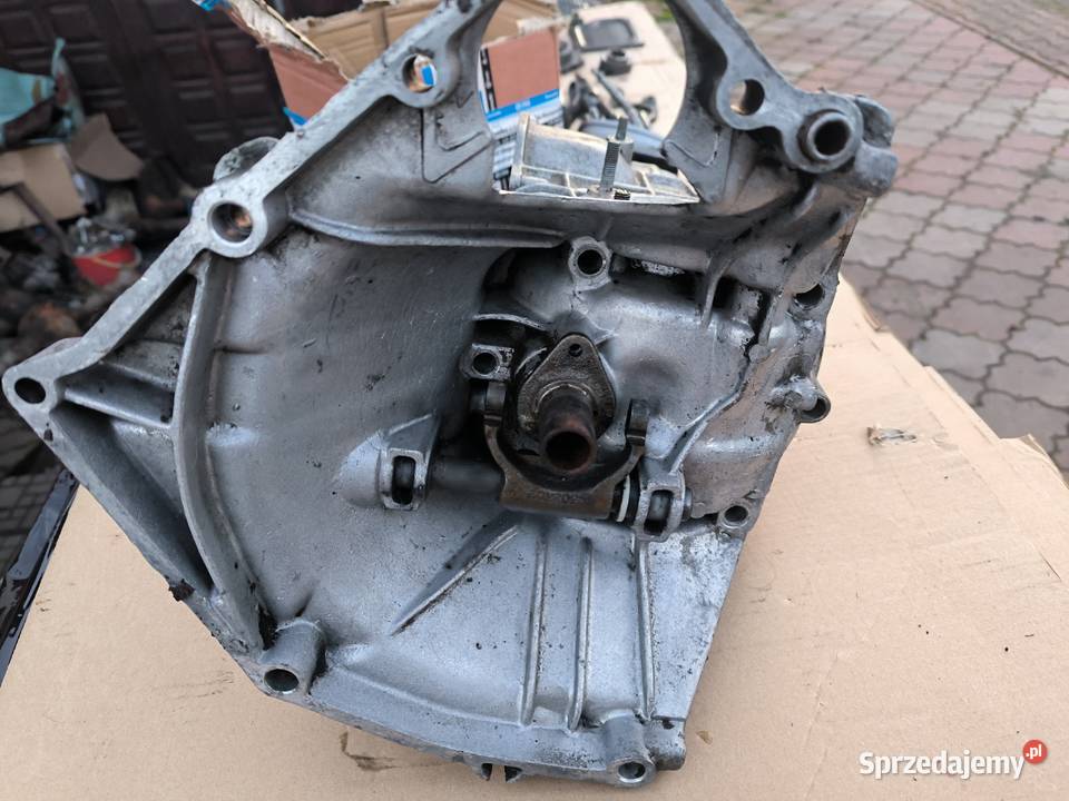 Fiat 126p obudowa skrzyni biegów osobowe