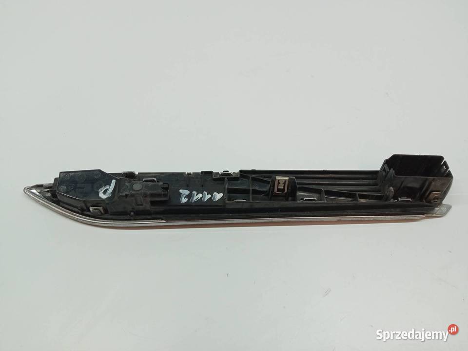 KIERUNKOWSKAZ PRAWY W BŁOTNIK 7221860 Bmw Seria sprzedam