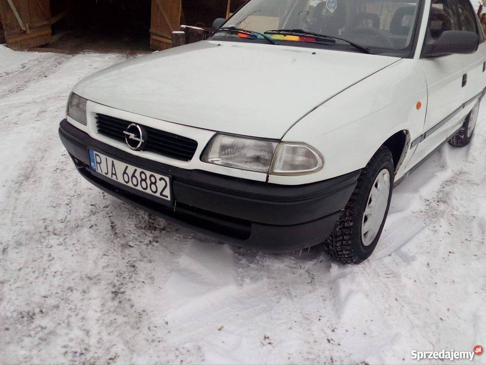 Opel Astra F silnik 14 GAZ i HAK grosze Astra Pruchnik