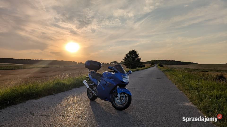 Honda cbr XX 1100 Super Blackbird wtrysk 2000r czterosuwowy Honda Świdnik sprzedam