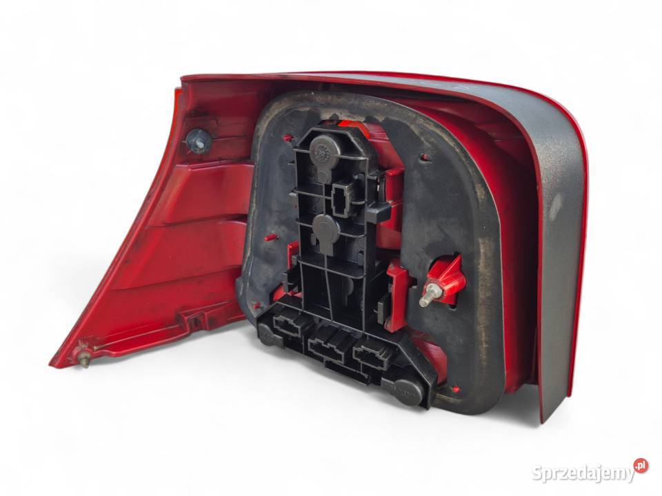 LAMPA TYŁ PRAWY TYLNA PRAWA VW GOLF IV 4 HB Działoszyce sprzedam