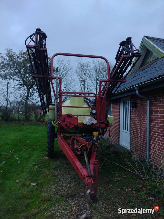 Opryskiwacz Hardi 2400 litrów szerokość 21 Sośno