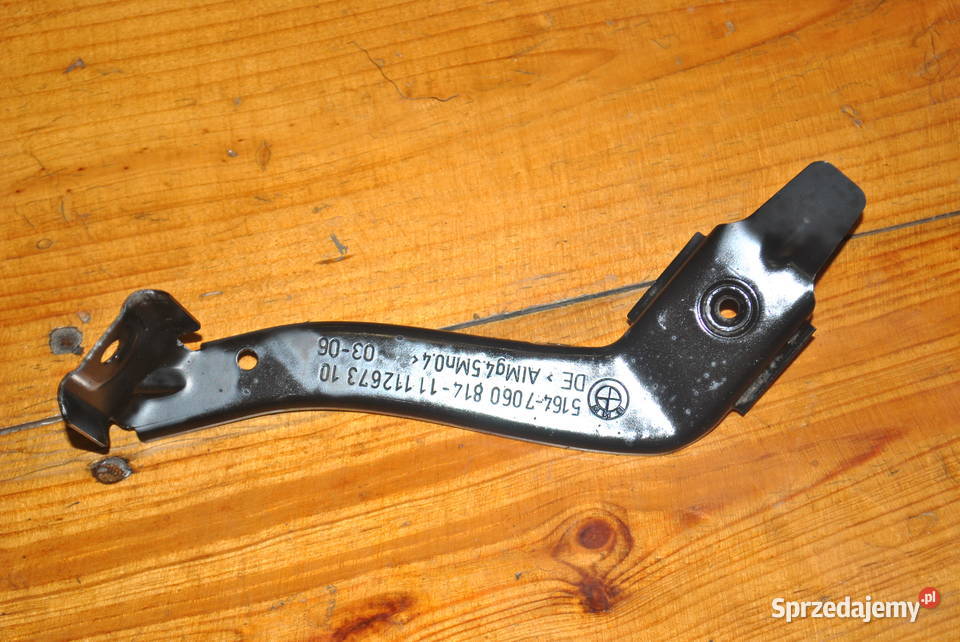 Uchwyt ścianki zderzaka prawy przód BMW E60 E61 Poręba