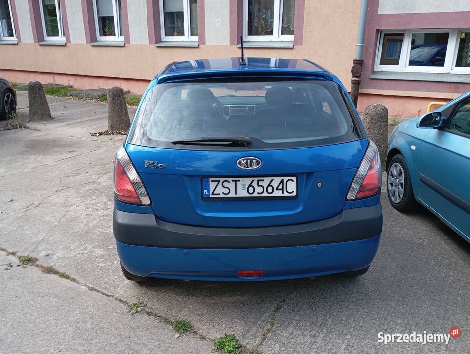 Sprzedam KIA RIO II 14 16V benzynowy 2005r niebieski