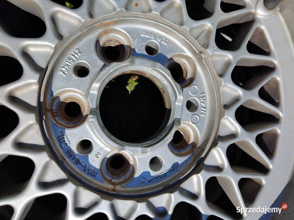 Oryginalne felgi z oponami do BMW E20 7xj15h2 aluminiowe sprzedam