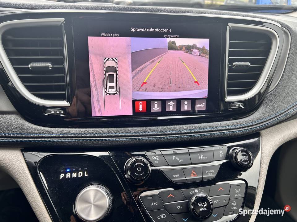 Chrysler Pacifica Hybryda przyciemniane szyby Białystok