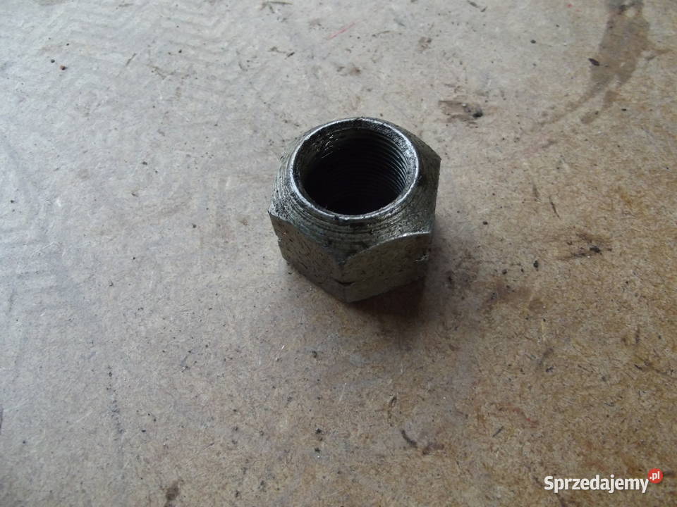 Nakrętka szpilki LEWY GWINT T 150 K Do ciągników Parczew sprzedam