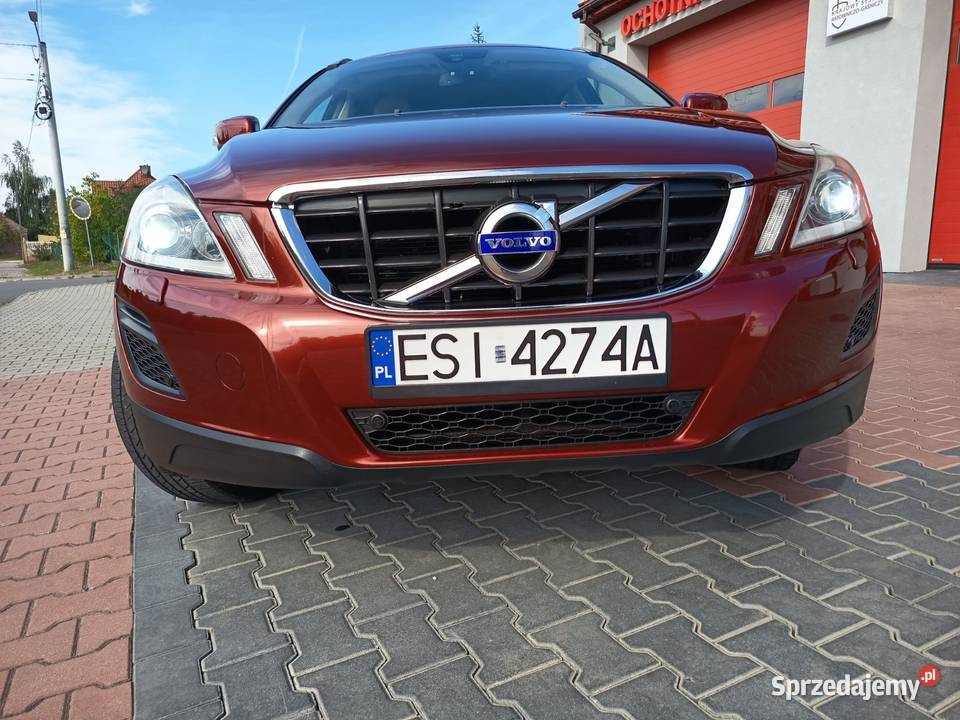 Ładne volvo xc60 32 benzyna 4x4 zarejestrowany Sieradz sprzedam